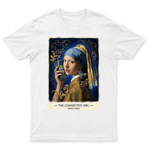 Playera: The connected girl